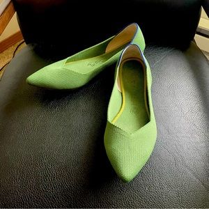 Rothy’s Green Pointed Toe Flats Excellent Condition